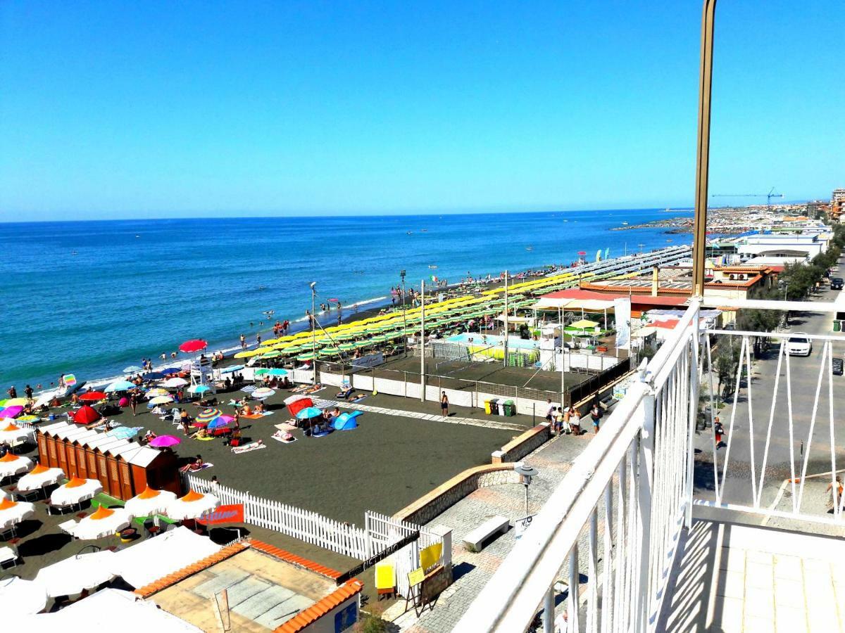 Waterfront Apt Ladispoli Luaran gambar